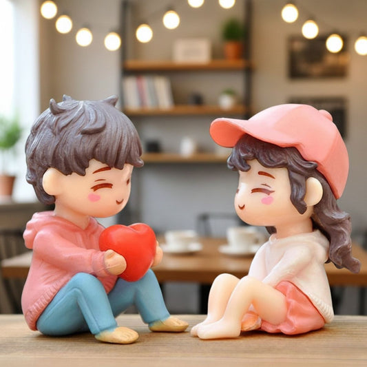 Valentine Gift for Girlfriend Boyfriend| Resin Miniature Cute Romantic Couple Statue Boy Giving Heart to Girl Showpiece Valentine Day Gift for Husband Wife
