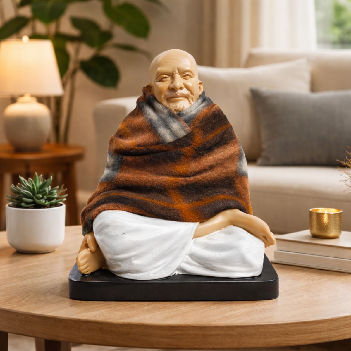 Neem Karoli Baba Sitting Statue 17 cm