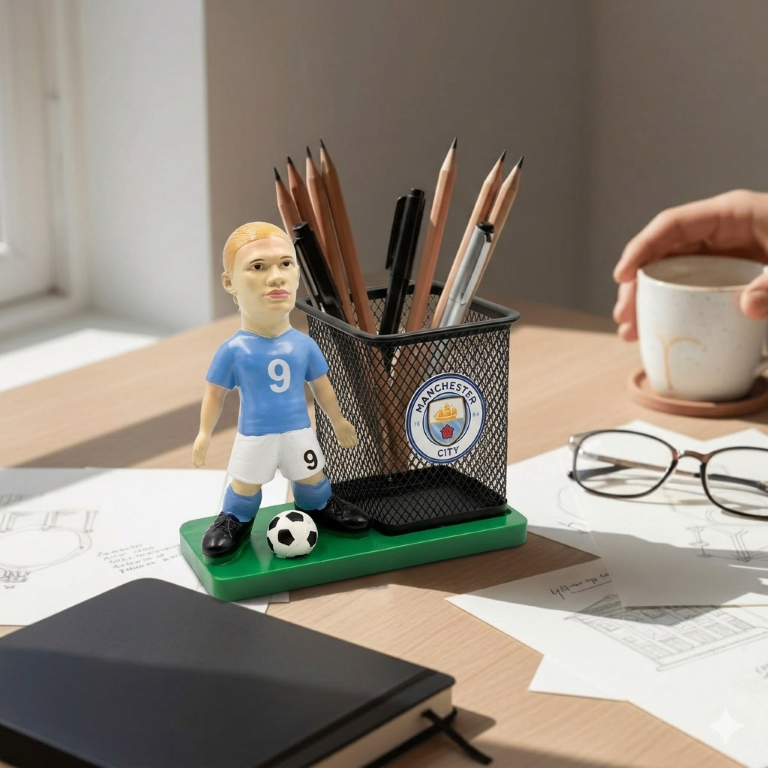 Erling Haaland Manchester City Edition Footballer Figurine Pen Holder